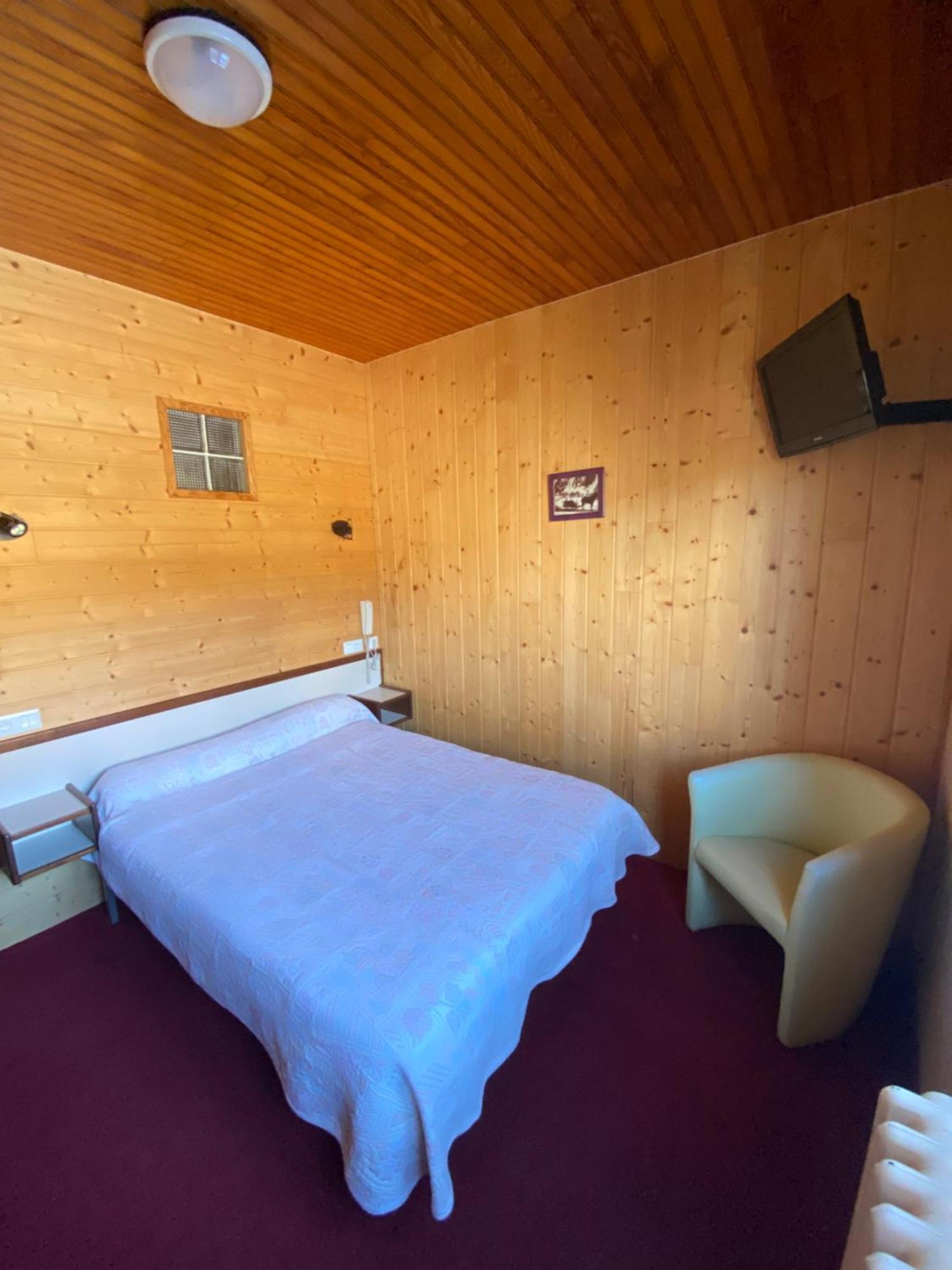 Relais Du Belloch Angoustrine Buitenkant foto